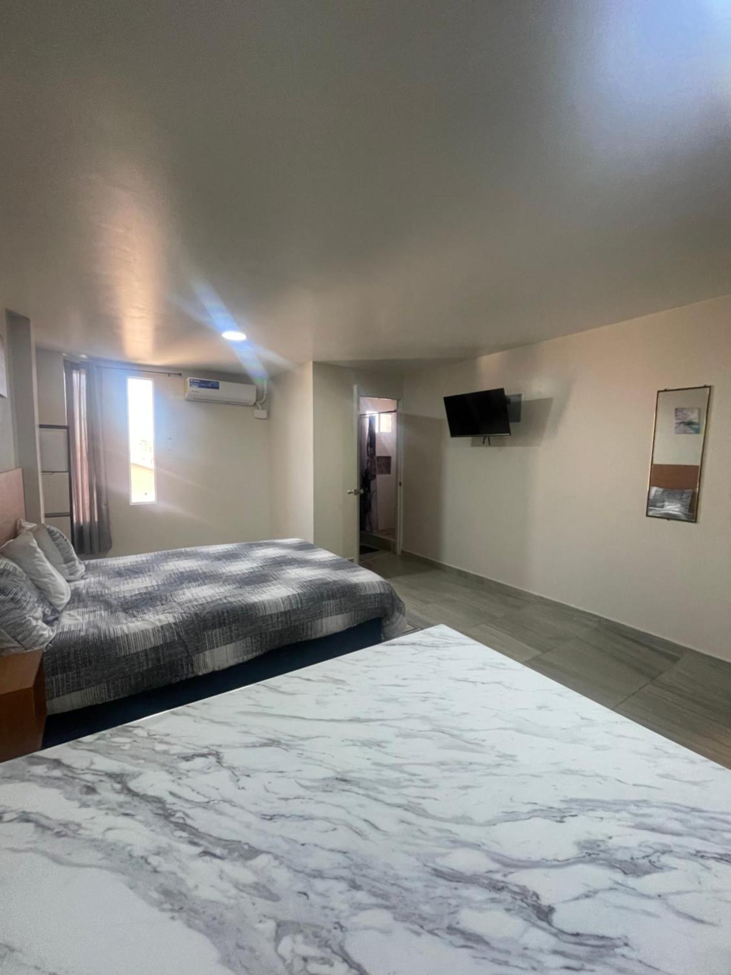 Apartamentos Aeropuerto Ciudad Juarez Ngoại thất bức ảnh